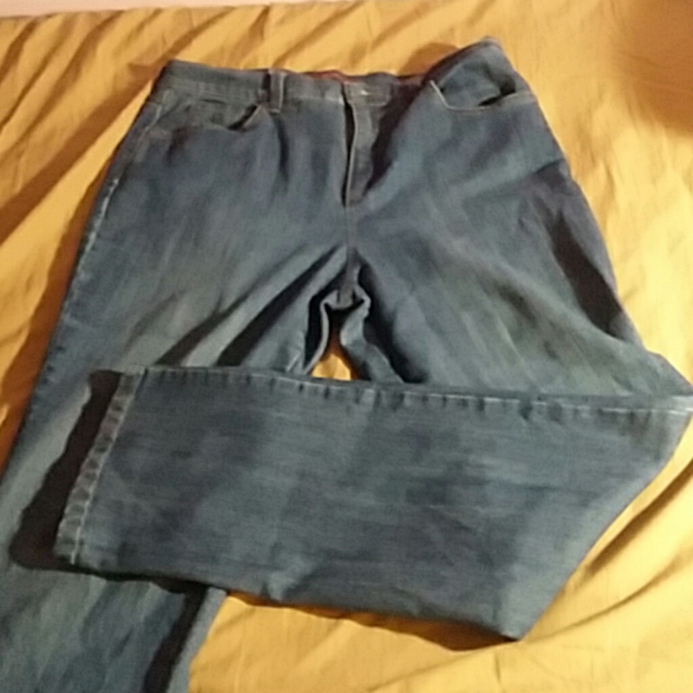 Gloria Vanderbilt Amanda Jeans Size 12